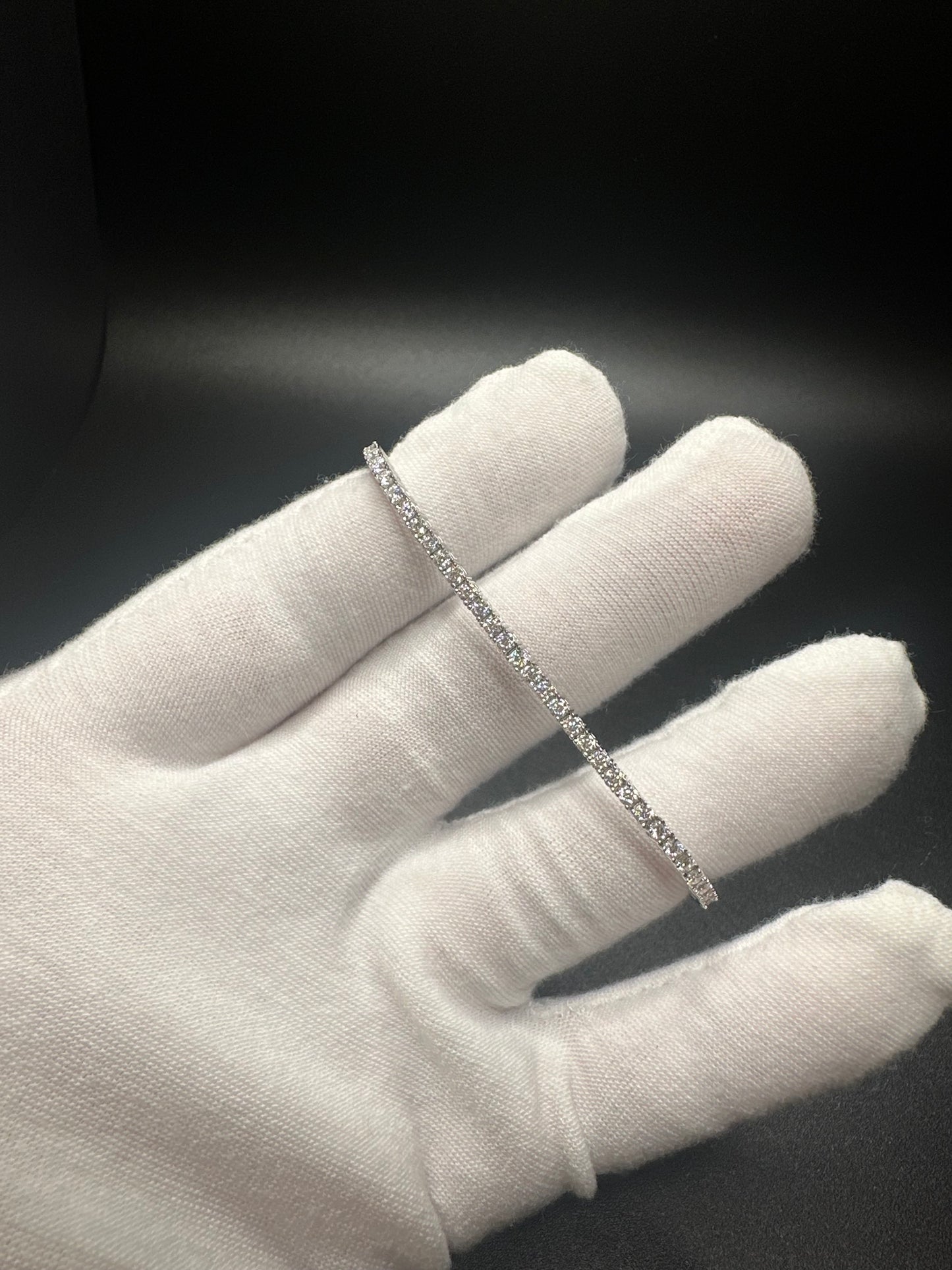 0.03 Carat 925 Sterling Silver Moissanite Tennis Bracelet – 2mm Round, VVS1 Clarity, D Color, 6.5" Length