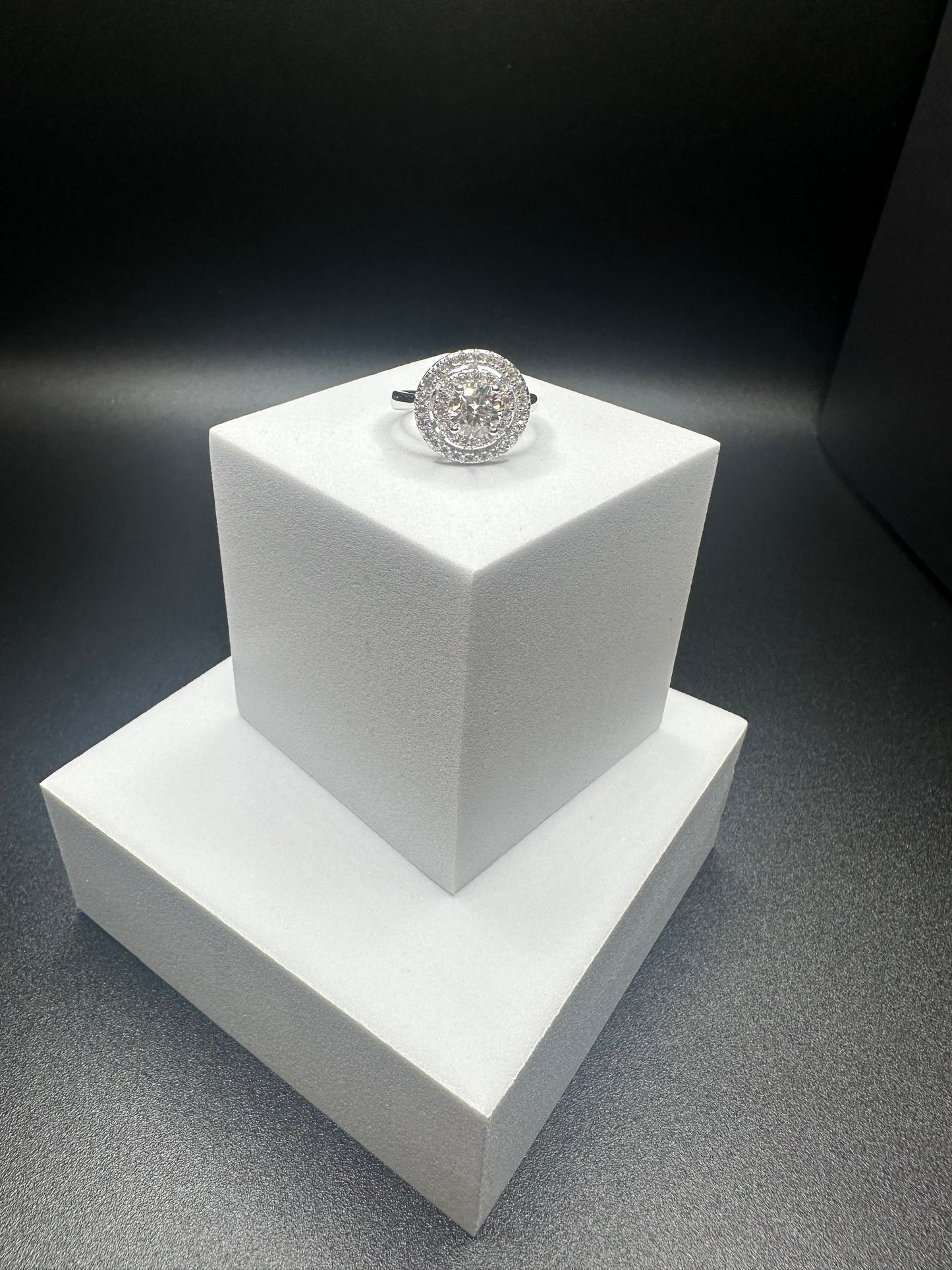 6.5mm 1CTW 925 Sterling Silver Round Moissanite Ring