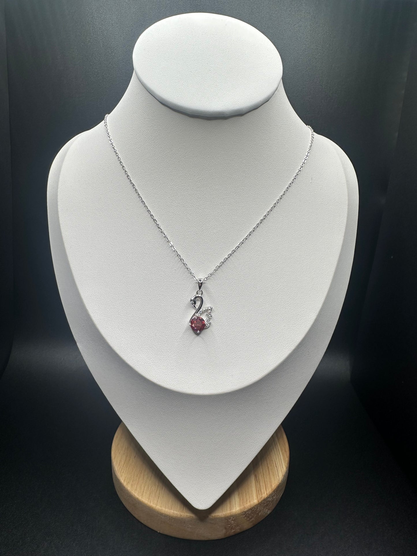 1 Carat 925 Sterling Silver Moissanite Swan Pendant – 6.5mm Princess Cut, VVS1 Clarity, D Color with Garnet, Klein Blue & Champagne Options
