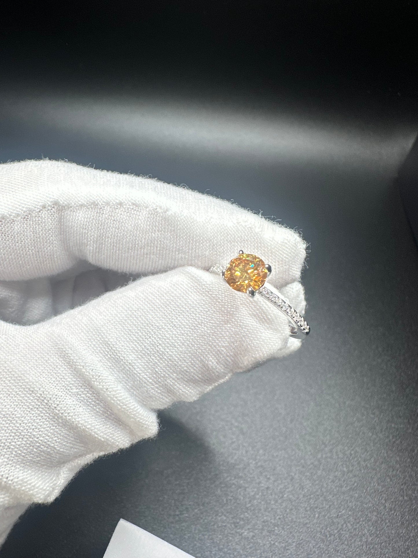 1 Carat 925 Sterling Silver Moissanite Ring – 6.5mm Round, VVS1 Clarity, D Color with Garnet, Champagne & Klein Blue Variations