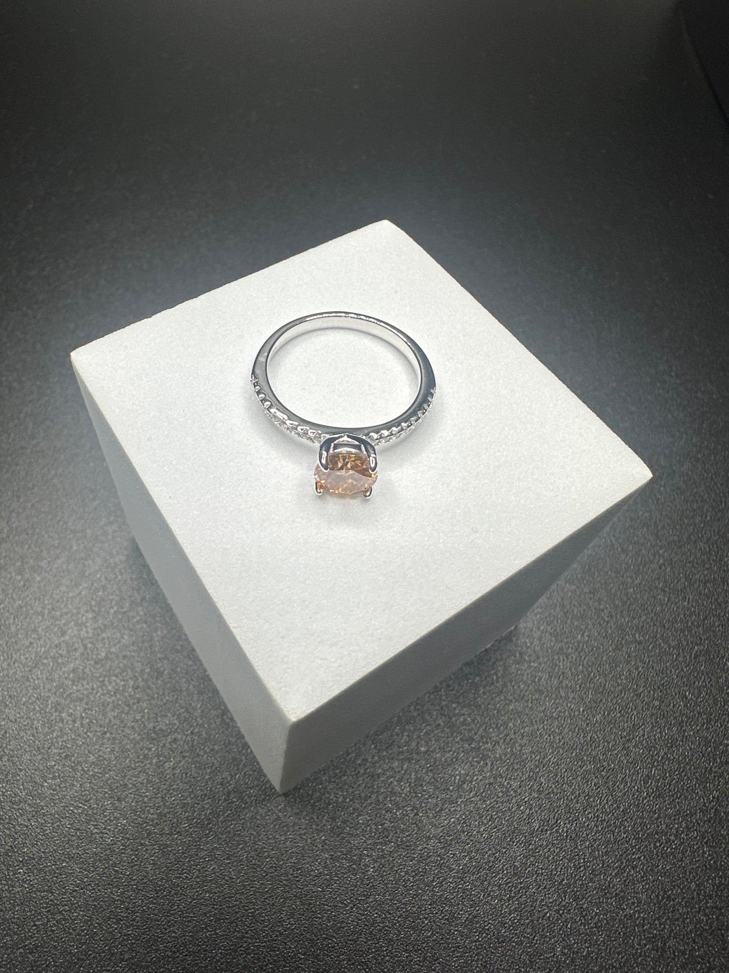 1 Carat 925 Sterling Silver Moissanite Ring – 6.5mm Round, VVS1 Clarity, D Color with Garnet, Champagne & Klein Blue Variations