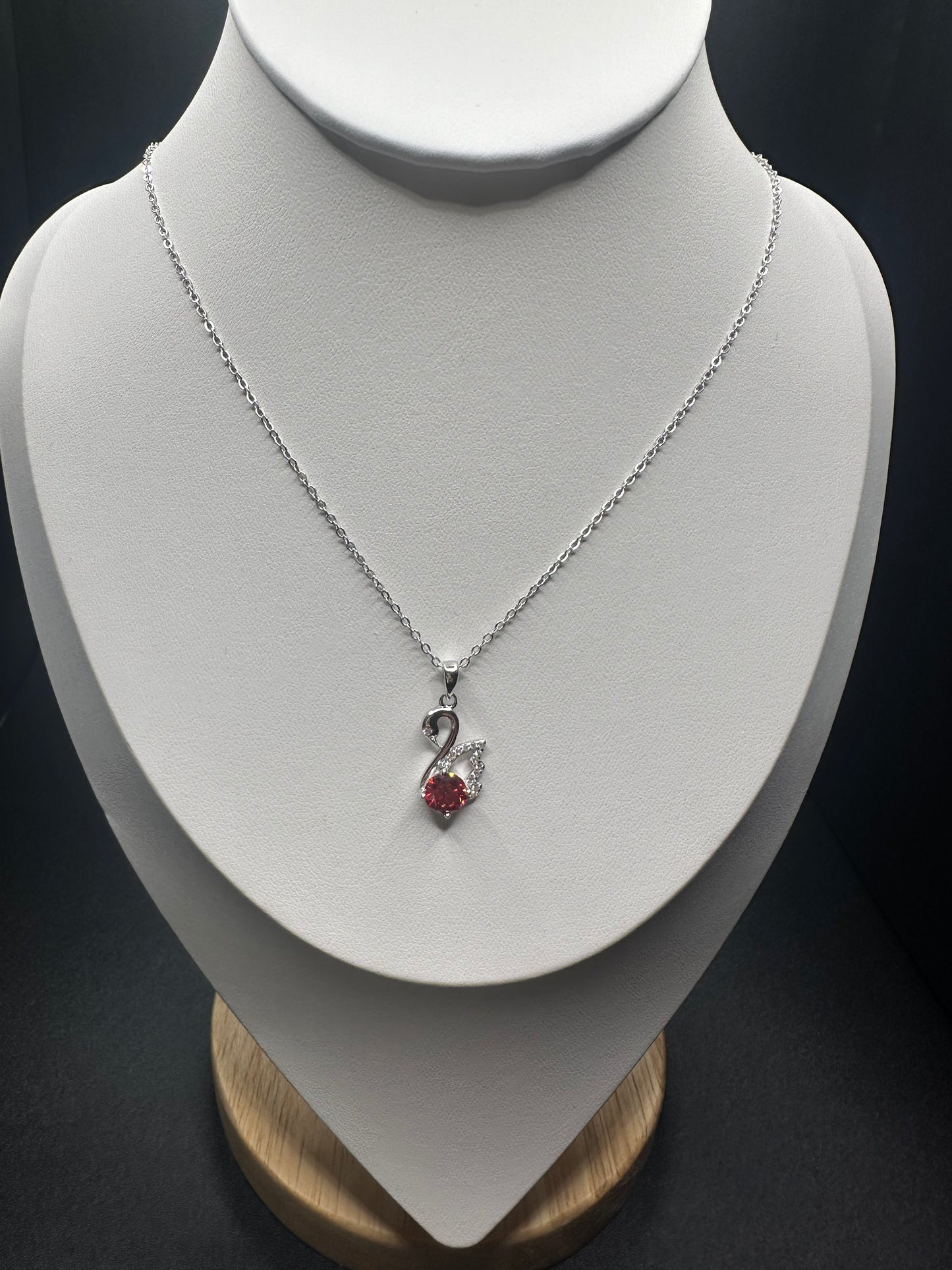 1 Carat 925 Sterling Silver Moissanite Swan Pendant – 6.5mm Princess Cut, VVS1 Clarity, D Color with Garnet, Klein Blue & Champagne Options