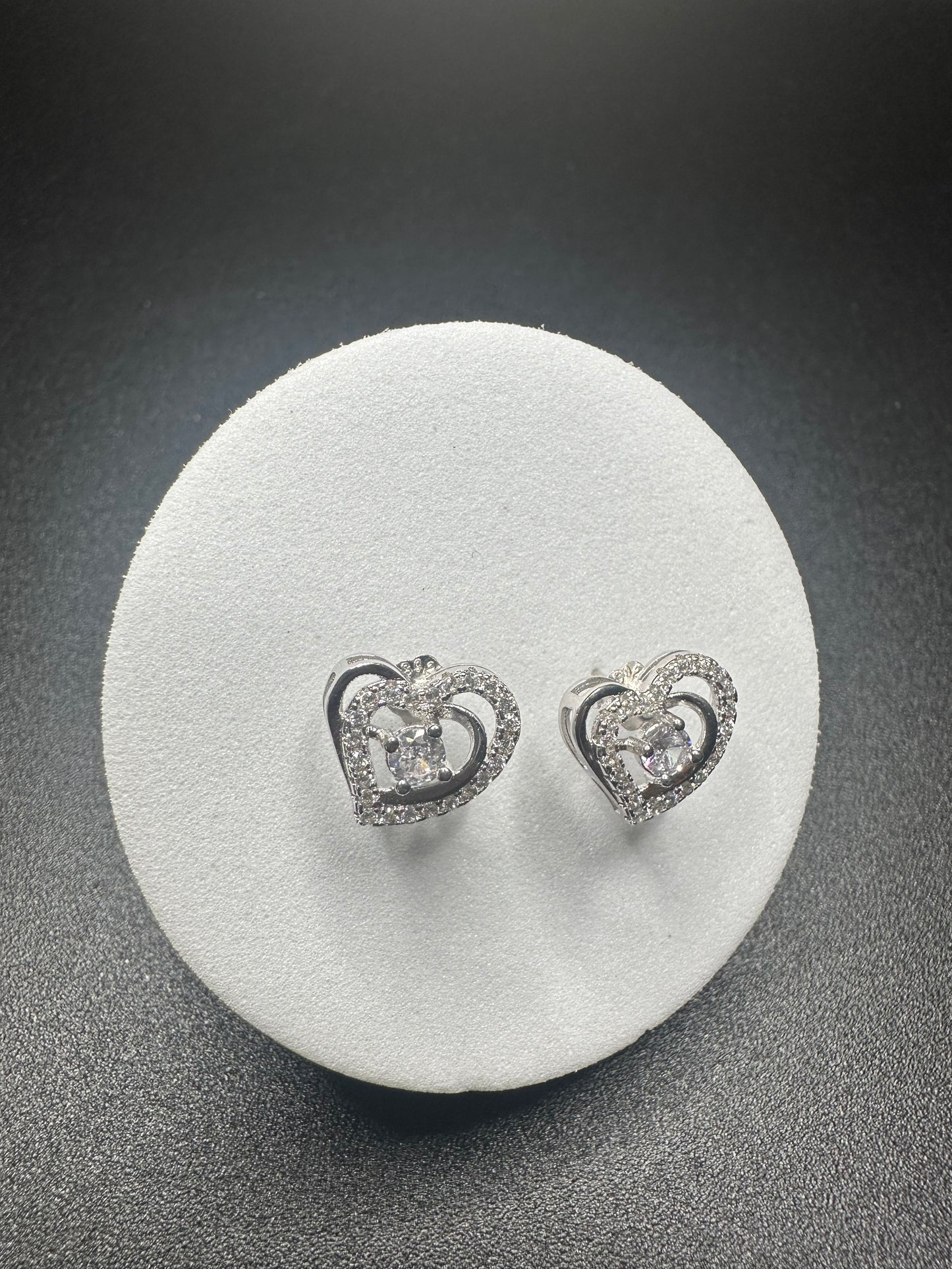 1 Carat 925 Sterling Silver Moissanite Heart Earrings – 9.5mm Round, VVS1 Clarity, D Color
