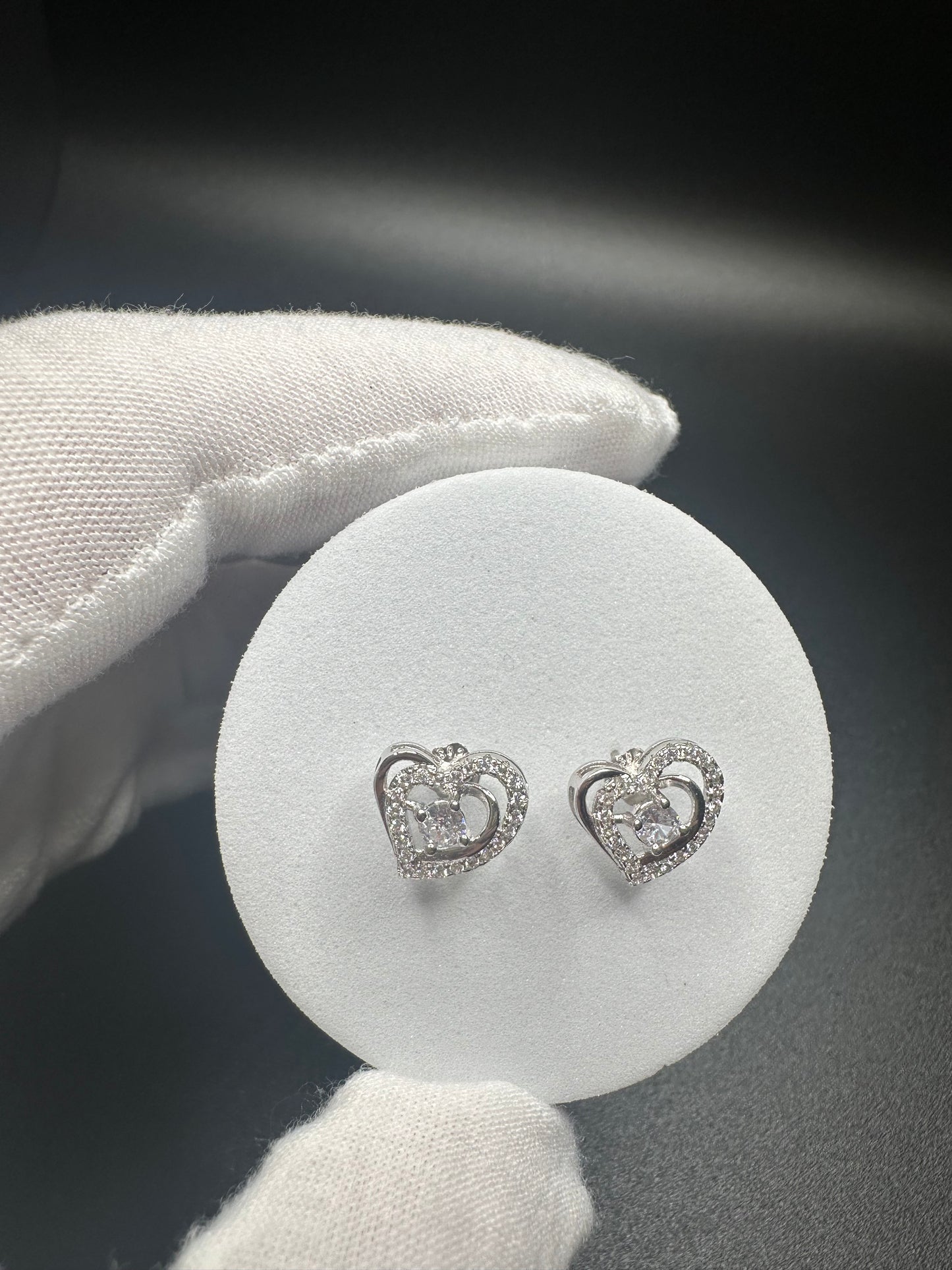 1 Carat 925 Sterling Silver Moissanite Heart Earrings – 9.5mm Round, VVS1 Clarity, D Color