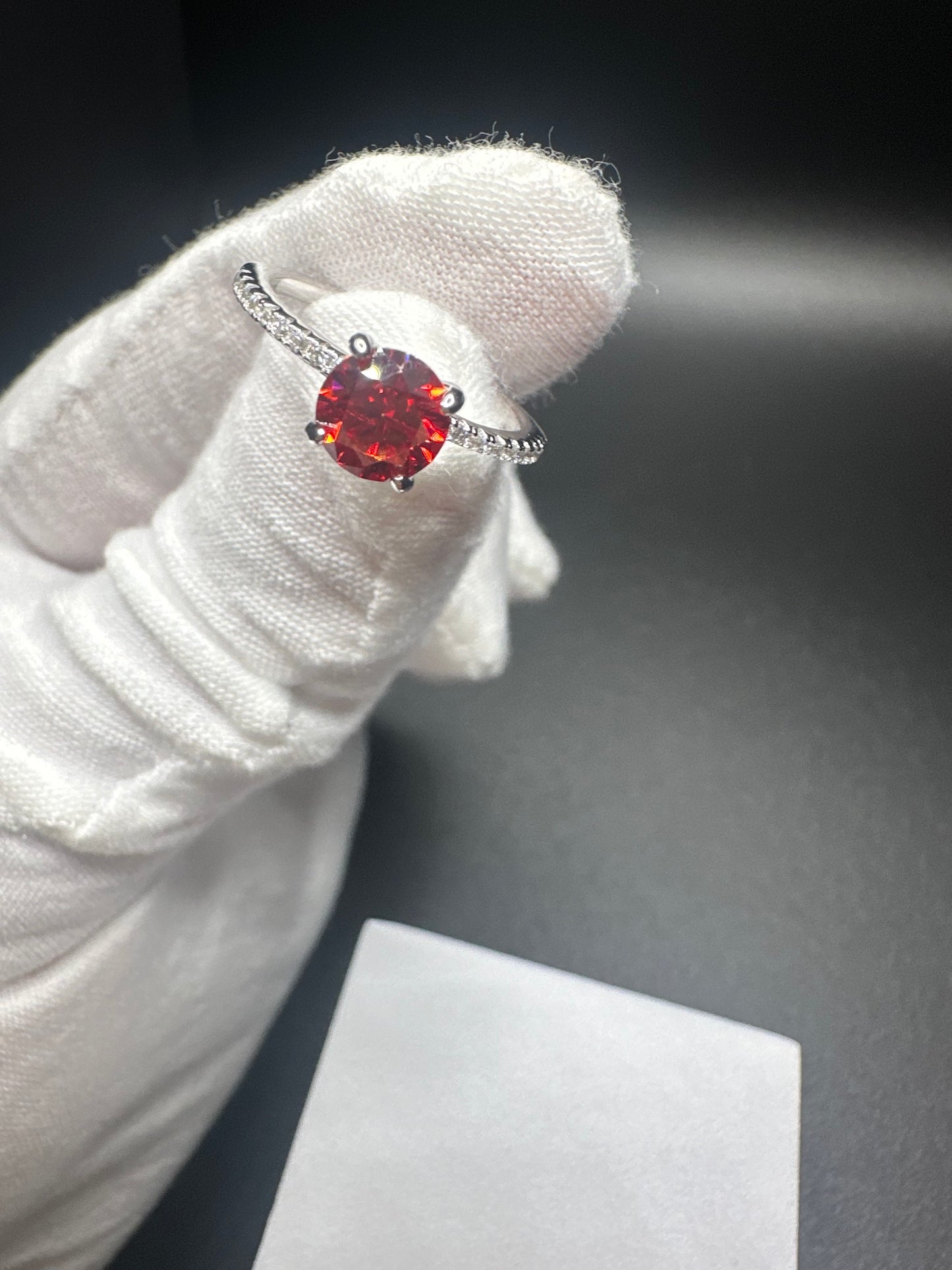 1 Carat 925 Sterling Silver Moissanite Ring – 6.5mm Round, VVS1 Clarity, D Color with Garnet, Champagne & Klein Blue Variations