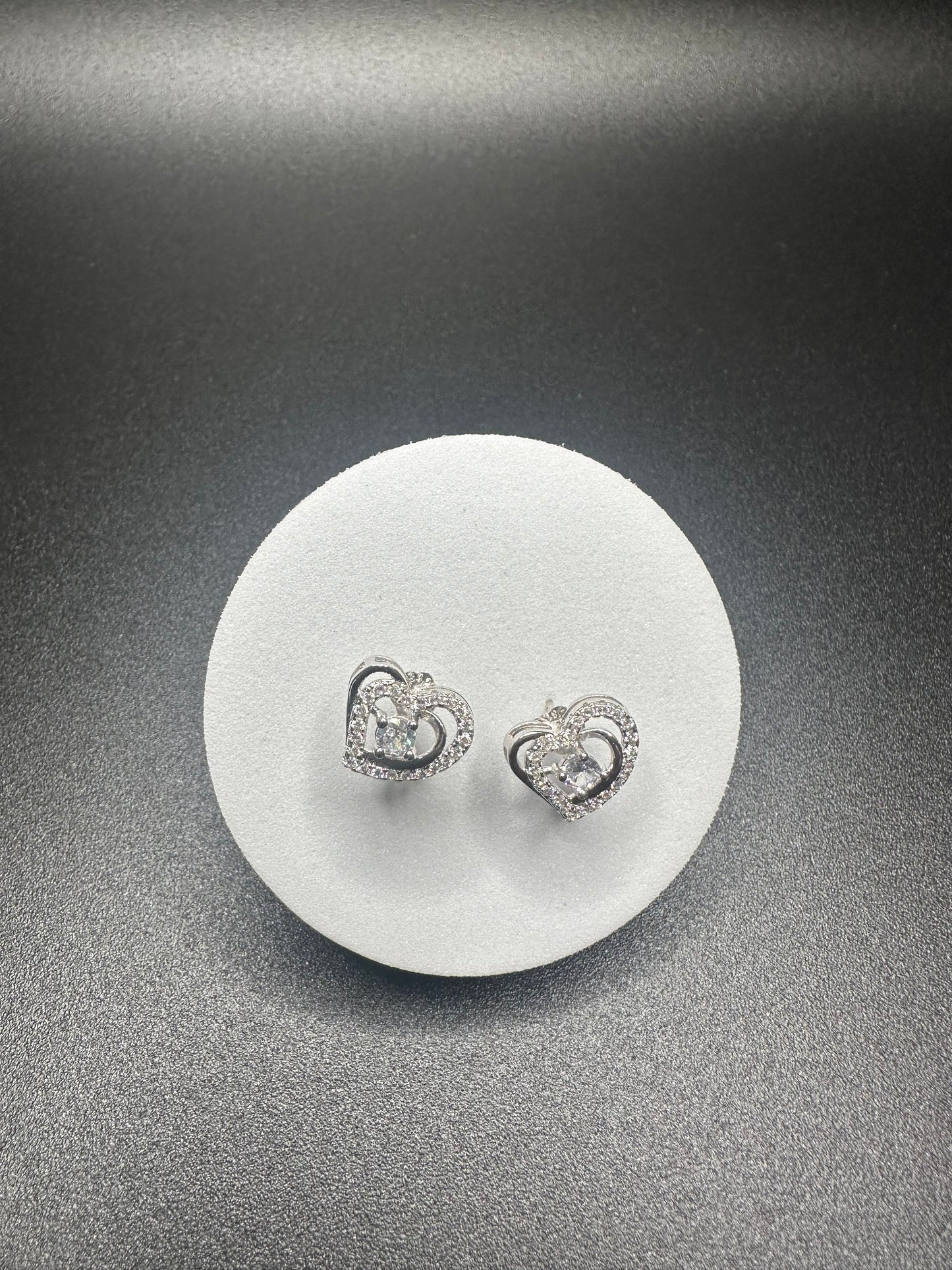 1 Carat 925 Sterling Silver Moissanite Heart Earrings – 9.5mm Round, VVS1 Clarity, D Color