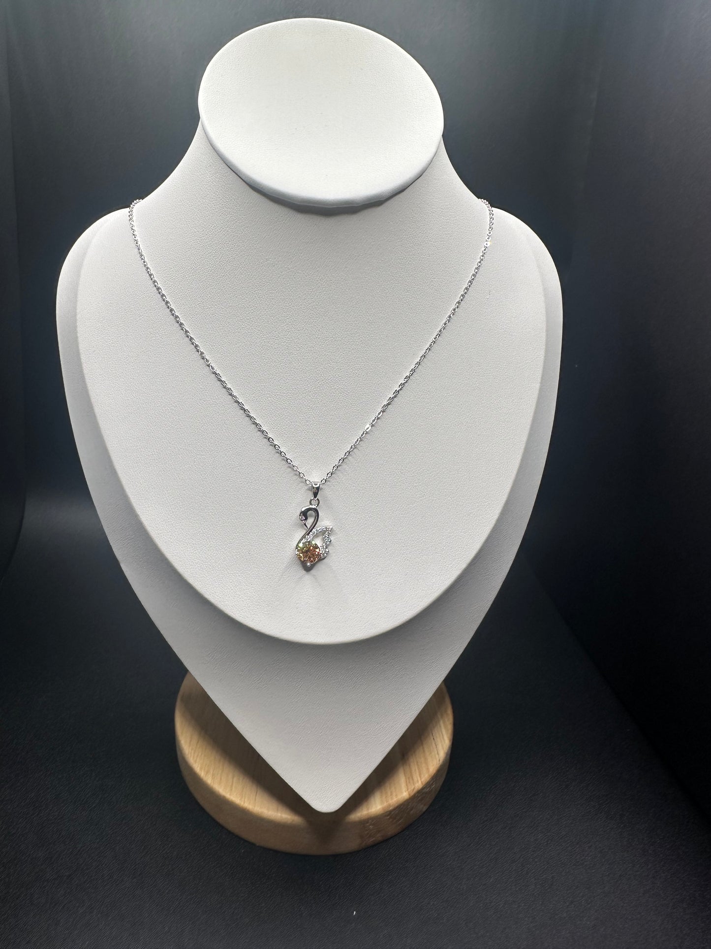 1 Carat 925 Sterling Silver Moissanite Swan Pendant – 6.5mm Princess Cut, VVS1 Clarity, D Color with Garnet, Klein Blue & Champagne Options