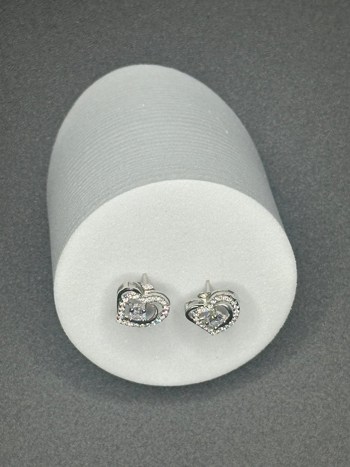 1 Carat 925 Sterling Silver Moissanite Heart Earrings – 9.5mm Round, VVS1 Clarity, D Color